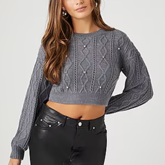 Forever 21 Tops - Forever 21 Cropped Womens Crew Neck Embellished Long Sleeve Pullover Sweater